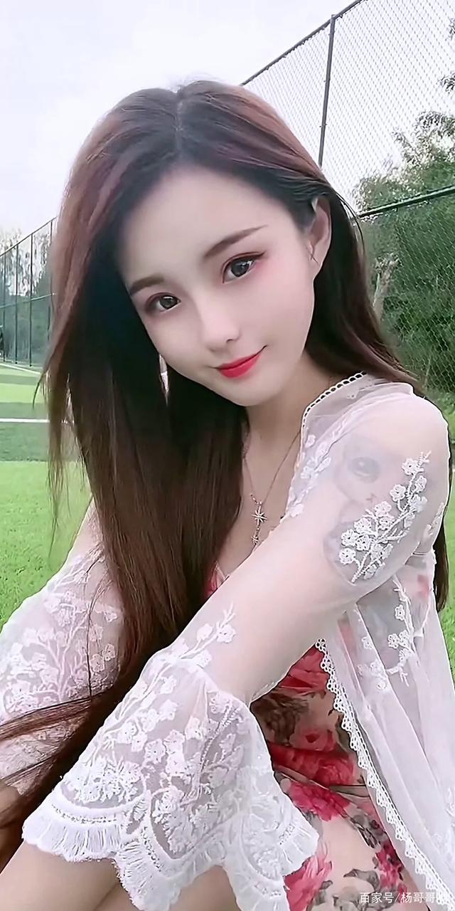 图木舒克榆林私人伴游章紫曦