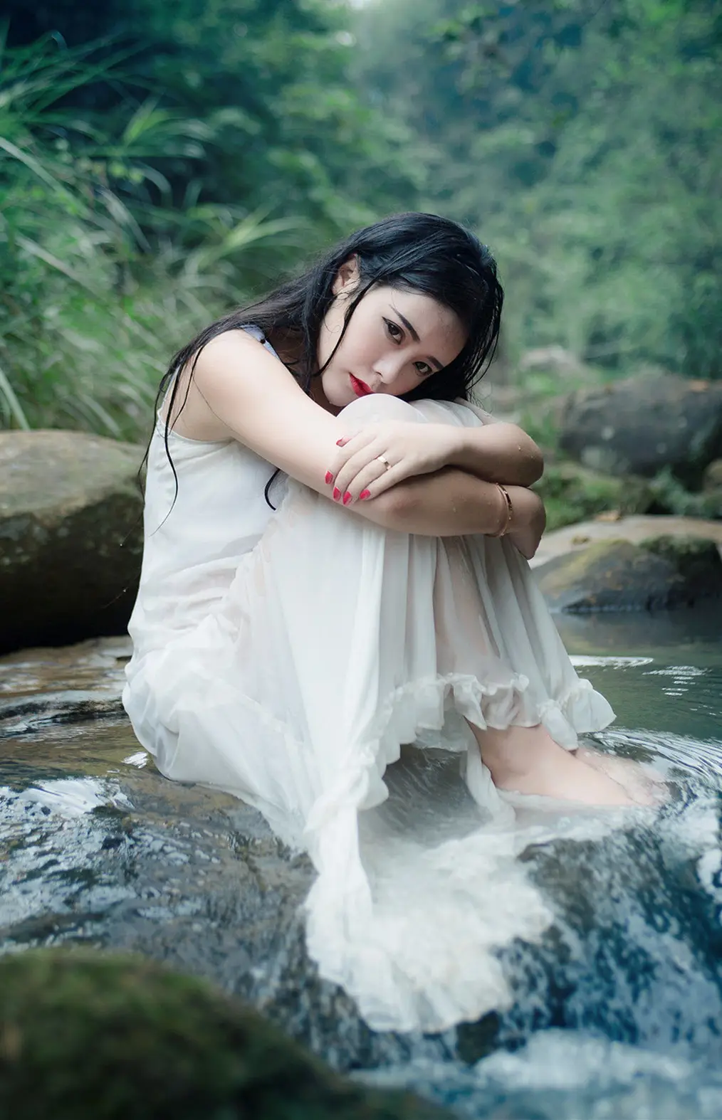 图木舒克郑州高端私人伴游小野梨子