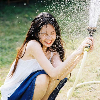 图木舒克伴游女生方忆彤的资料