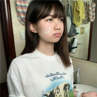 图木舒克伴游女生符皓月的资料